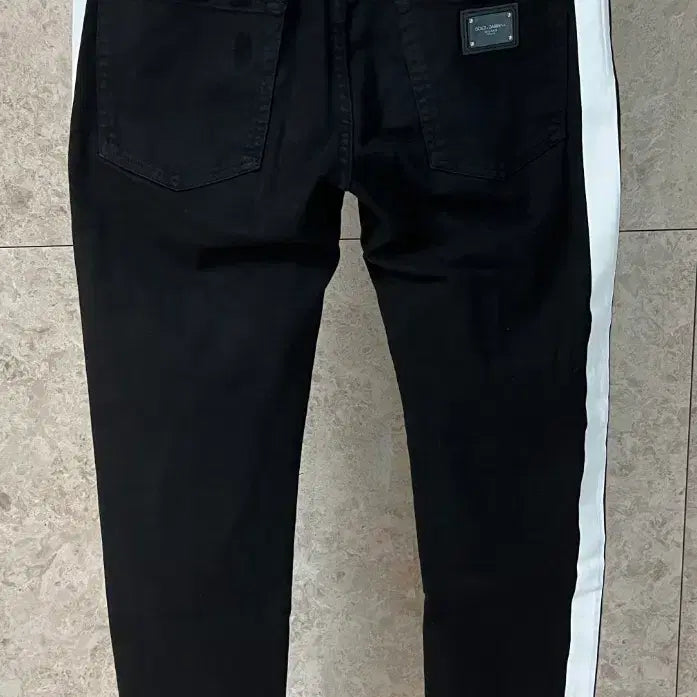 [BUNJANG] Dolce &amp; Gabbana Black Denim Jeans / 돌체앤가바나 블랙 옆라인 데님 청바지