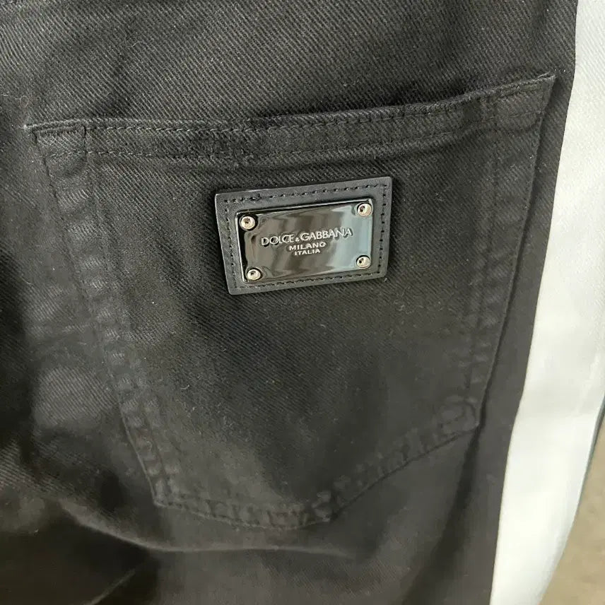 [BUNJANG] Dolce &amp; Gabbana Black Denim Jeans / 돌체앤가바나 블랙 옆라인 데님 청바지