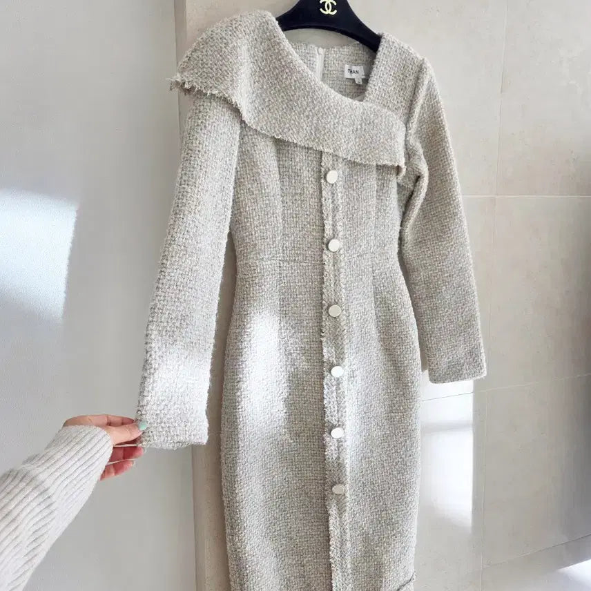 [BUNJANG] Roadshop Tweed Dress S Size / (논현 로드샵 구입) 1회착. 트위드 원피스 S