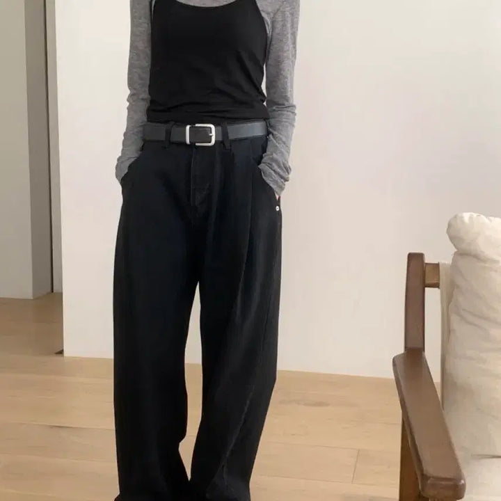 [SOLD OUT] (새상품)미엘 104 핀턱 와이드 데님 s