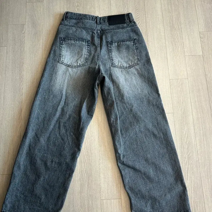 [BUNJANG] Dive in Loose Wide Denim Washed Black Size 1 / (택 달린 새상품) 다이브인 루즈드 와이드데님 워시드 블랙 1사이즈