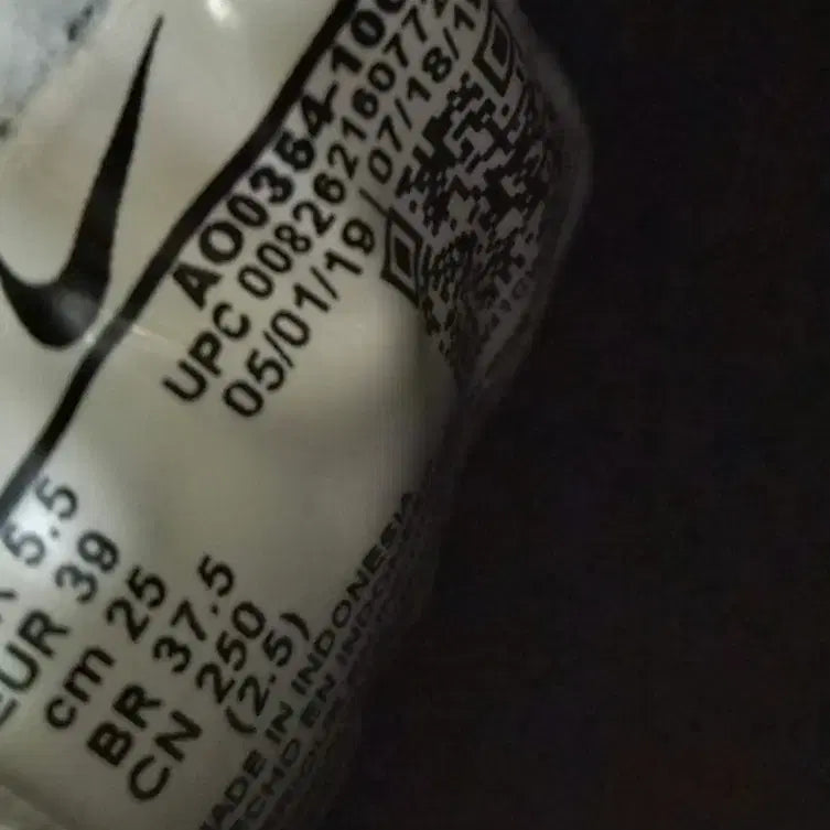 [BUNJANG] Nike Zoom 2K Sneakers (250mm) / 나이키 줌 2K 흰검 운동화 250mm