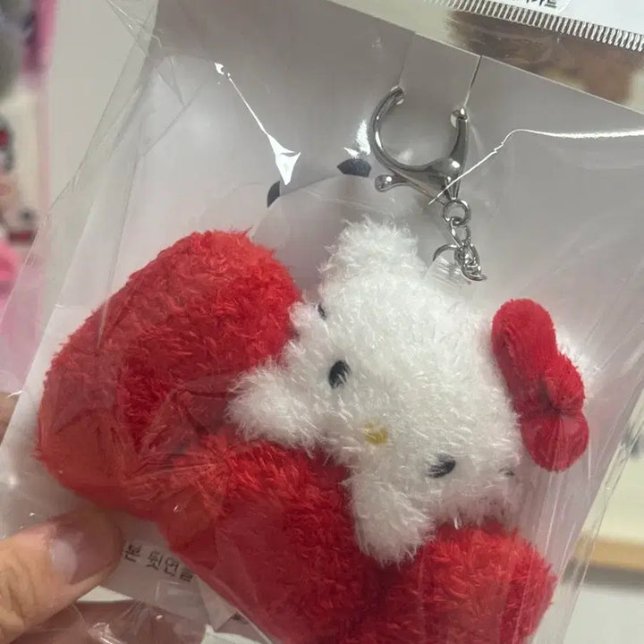 [SOLD OUT] 최저가) 헬로키티 봉제인형 교통카드 키링 산리오 티머니