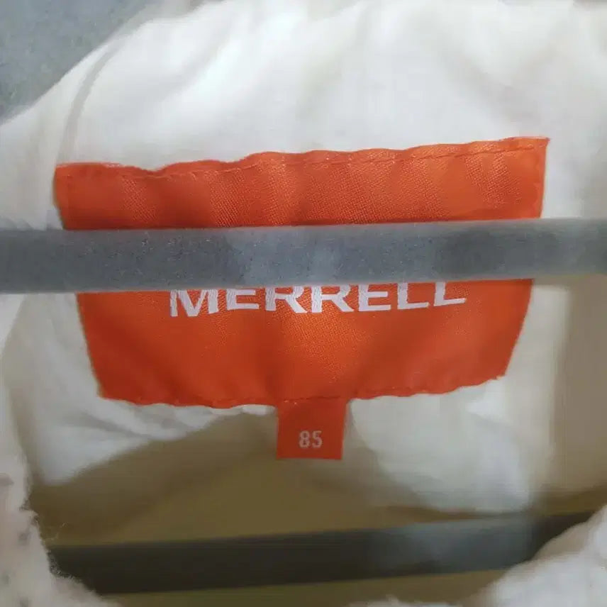 [BUNJANG] Merrell Ivory Women's Padded Vest (85) / 메렐 아이보리 여성 패딩 조끼(85)