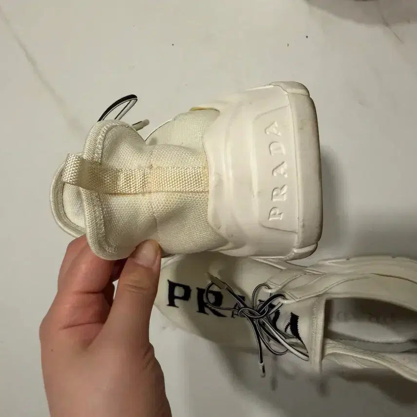 [BUNJANG] Prada White Logo Sneakers / (정품)프라다 화이트 로고 스니커즈