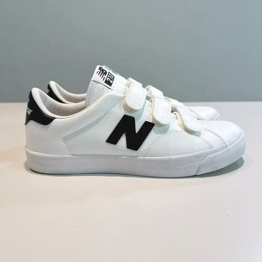 [BUNJANG] New Balance 210 Velcro Sneakers / [240] 뉴발란스 210 벨크로 스니커즈