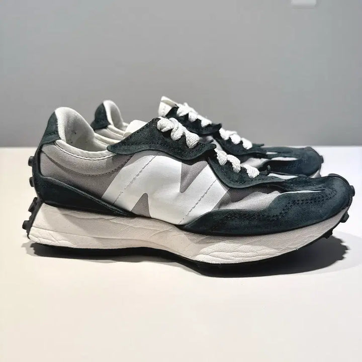 [BUNJANG] New Balance 327 Black Gray Sneakers / [240] 뉴발란스 327 블랙 그레이
