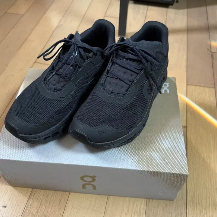 [BUNJANG] Cloudmonster Void 2 Black Running Shoes (Size 255) / 온러닝 클라우드몬스터 보이드2 블랙 255사이즈