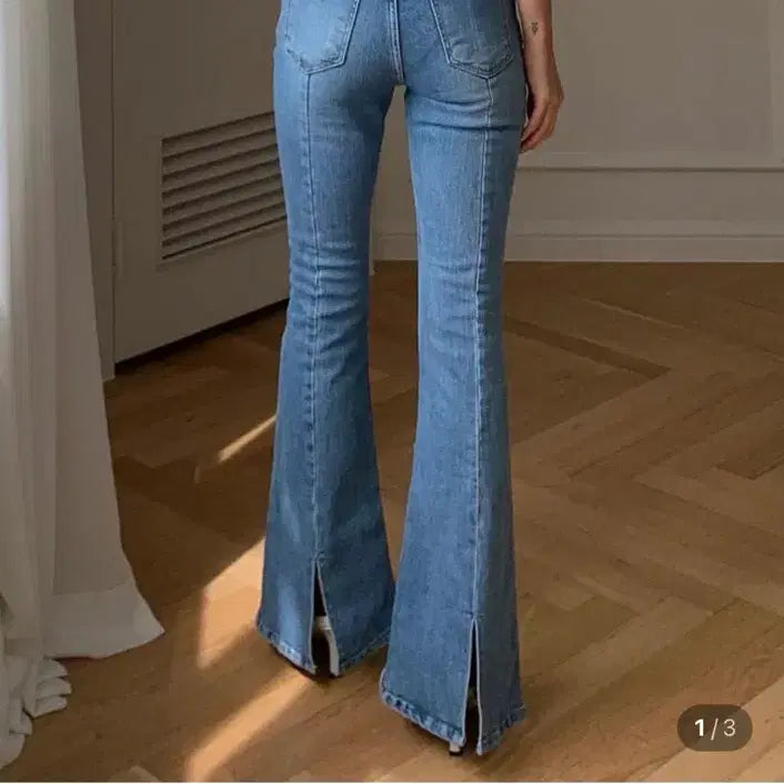 [BUNJANG] Two-Button Slit Bootcut Jeans / 여왕의 옷장 Fe 투버튼절개부츠컷 투버튼 절개 트임 부츠컷청바지