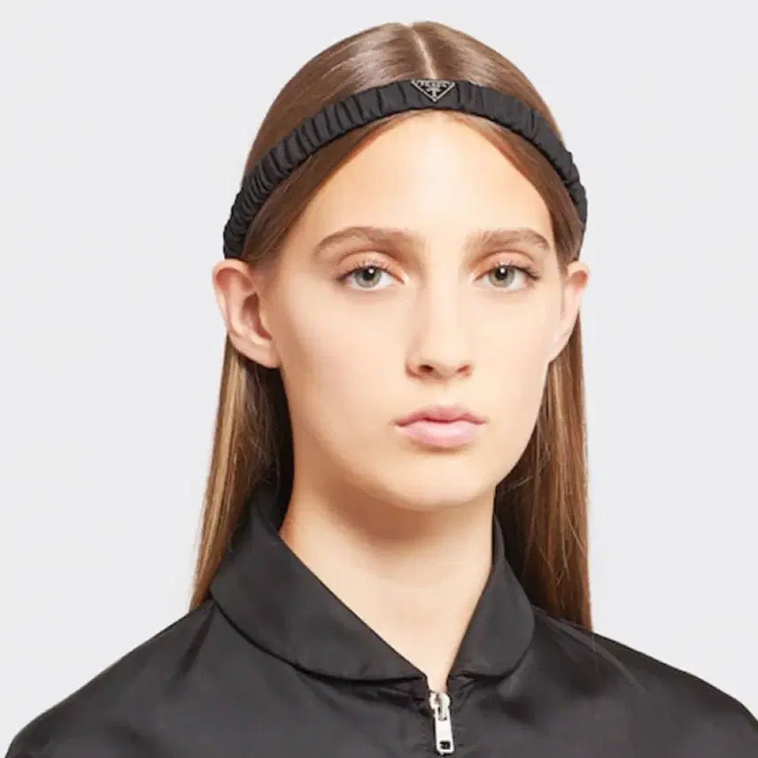 [BUNJANG] Prada Re-Nylon Hairband Gray / 새상품 프라다 리나일론 헤어밴드 머리띠 그레이 컬러