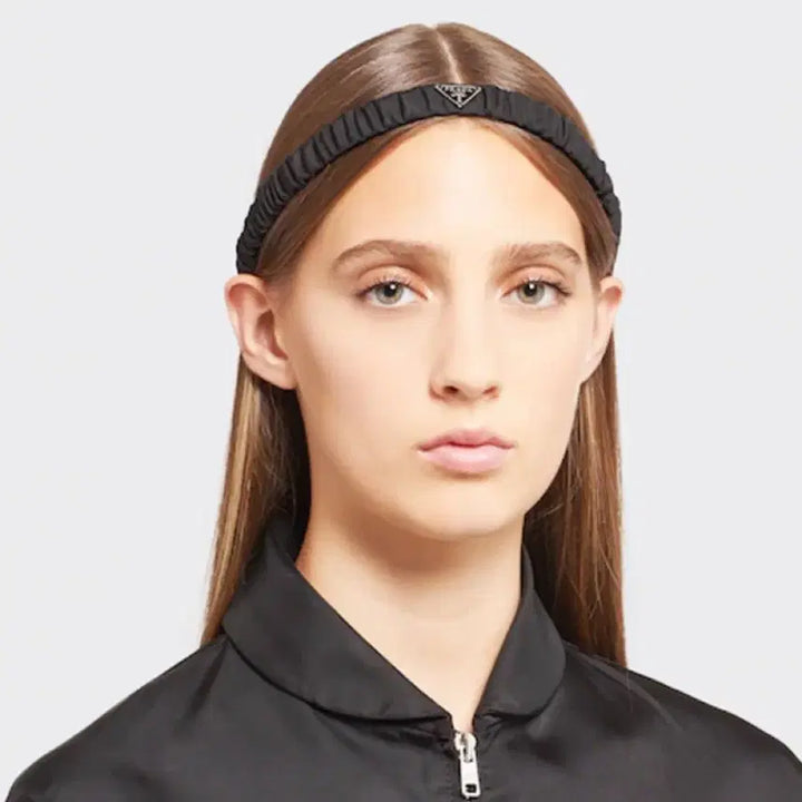 [BUNJANG] Prada Re-Nylon Hairband Gray / 새상품 프라다 리나일론 헤어밴드 머리띠 그레이 컬러