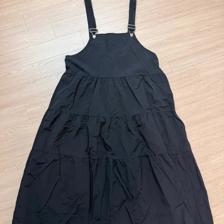 [BUNJANG] Designer Black Crinkled Maxi Dress / 거의 새상품 디자이너 블랙 바스락 치마멜빵 캉캉 롱 원피스 나시 프리