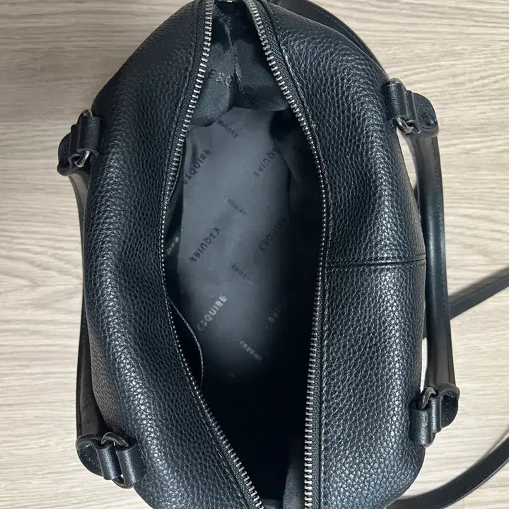 [BUNJANG] Esquire Crossbody Handbag / 에스콰이어 크로스백 핸드백