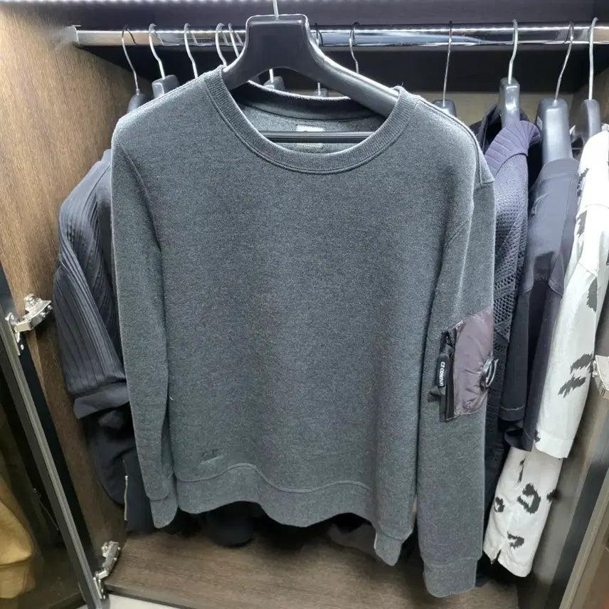 [BUNJANG] C.P. Company Gray Sweatshirt / C.P.컴퍼니 그레이 맨투맨