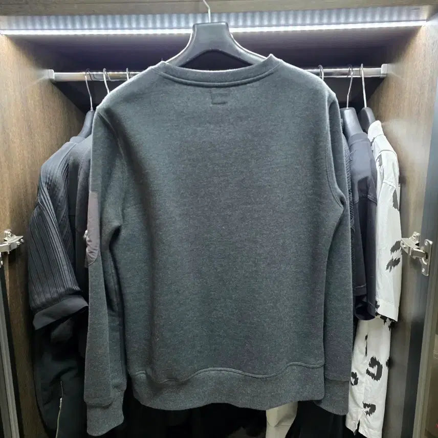 [BUNJANG] C.P. Company Gray Sweatshirt / C.P.컴퍼니 그레이 맨투맨