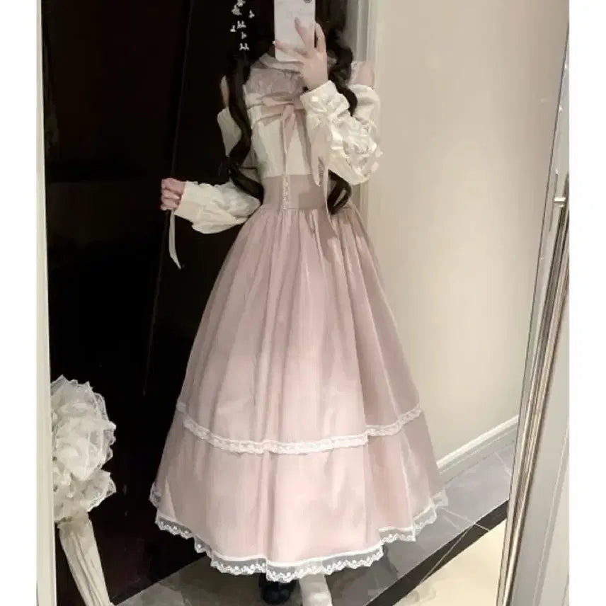 [BUNJANG] Classic Lolita Style Off-Shoulder Lace Long Dress / 클래식 양산형 로리타 스타일 오프숄더 레이스 롱 원피스