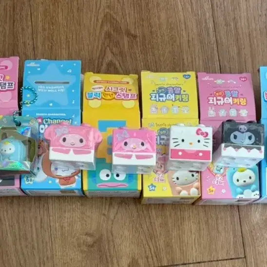 [BUNJANG] Sanrio Mini Figure, Stamp, Mood Lamp Keyring Bundle Set / 산리오 미니피규어&스탬프&무드등키링 11종 일괄