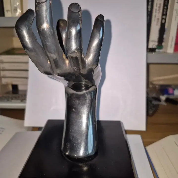 [BUNJANG] Pohang Homigot Hand of Mutual Benefit Silver Sculpture / 은"포항 호미곶 상생의 손 작품을 925은으로 한정판10개중 1개의 작품