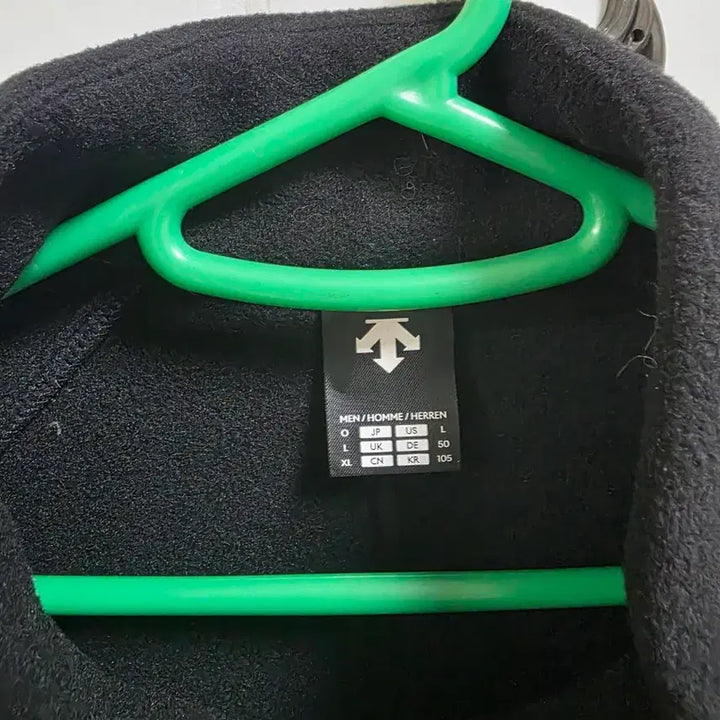 [BUNJANG] Descente 2-Way PrimaLoft Running Jacket (Size 105) / 데상트 2WAY 프리마로프트 러닝 자켓 105 사이즈