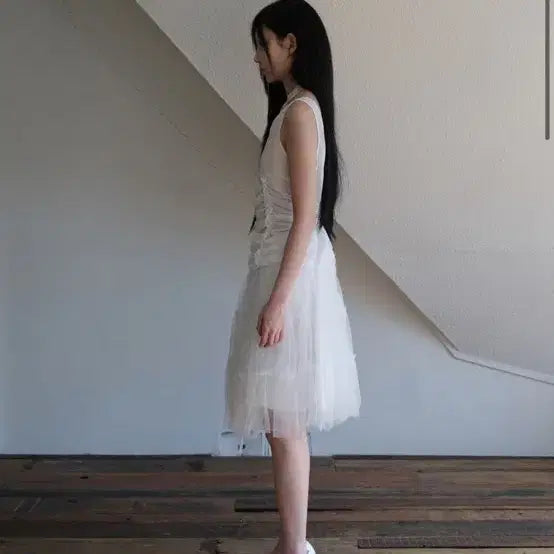 [BUNJANG] Lekong Shirred Blouse &amp; Balloon Skirt Set / 르콩 lekong 슬리브리스 셔링 블라우스 &amp; 벌룬스커트