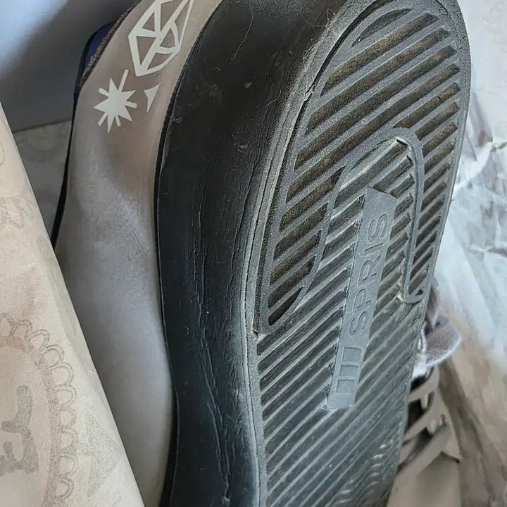 [BUNJANG] Spris Twice ChaeYoung Gray Limited Edition Sneakers / 스프리스 트와이스 타로 한정판 챙정화 그레이 280mm (사용감 있음)