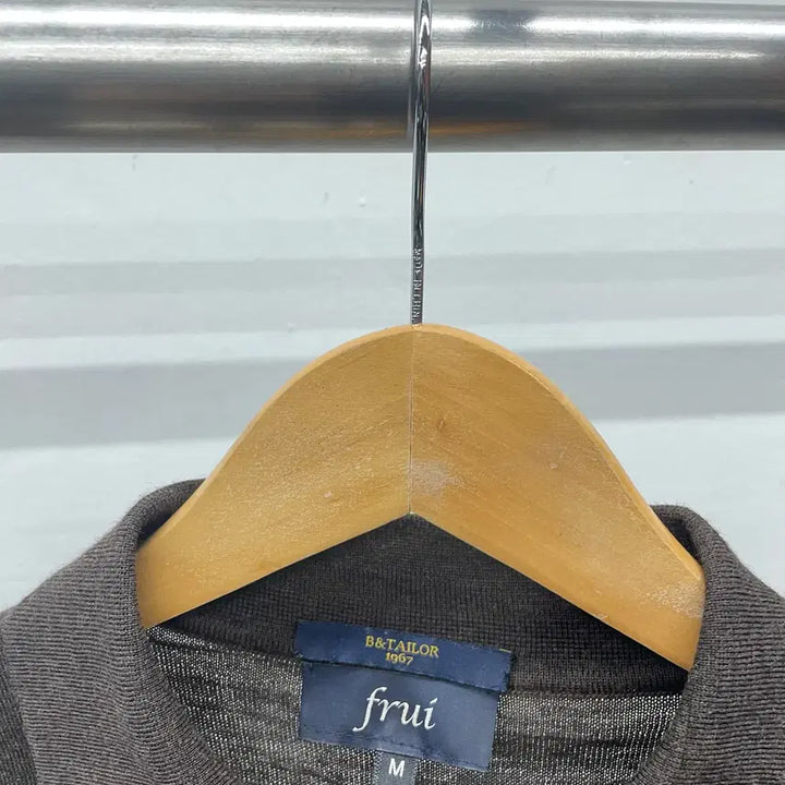 [BUNJANG] FRUI Cashmere Collar Knit M Size / FRUI 프루이 캐시미어 카라 니트 M사이즈