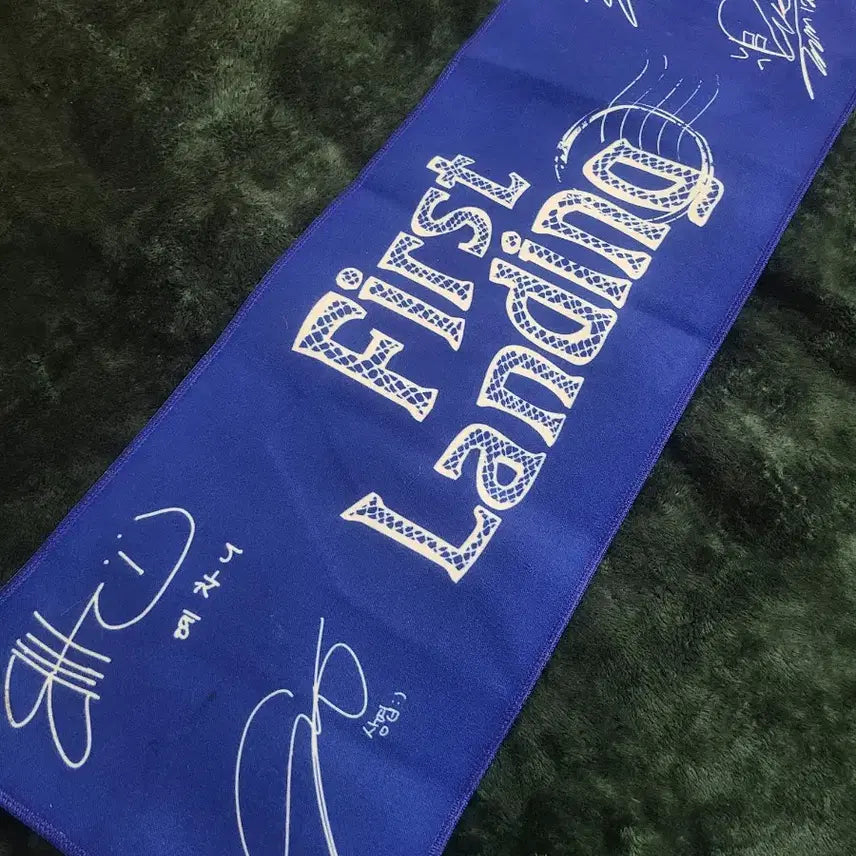 [BUNJANG] Lucy First Landing Slogan / 루시 퍼스트랜딩 슬로건