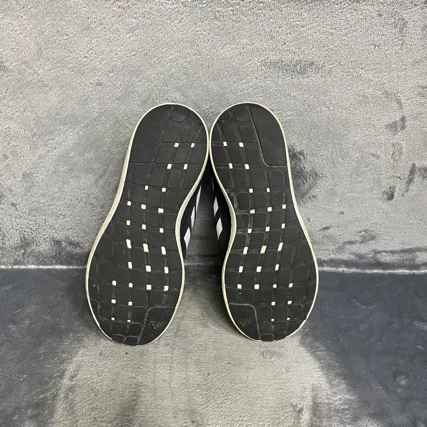 [BUNJANG] Adidas Sneakers 270 / 아디다스 운동화 270