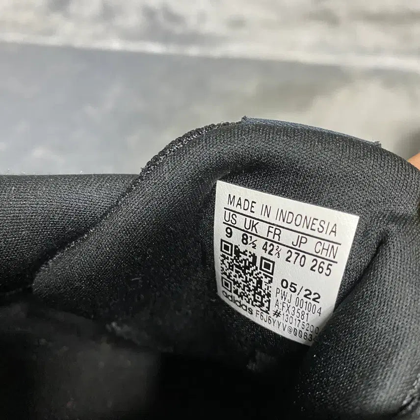 [BUNJANG] Adidas Sneakers 270 / 아디다스 운동화 270