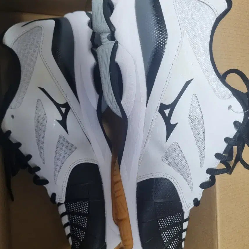 [BUNJANG] Mizuno Wave Lightning Z3 285 Shoes / 미즈노 웨이브라이트닝 z3 285