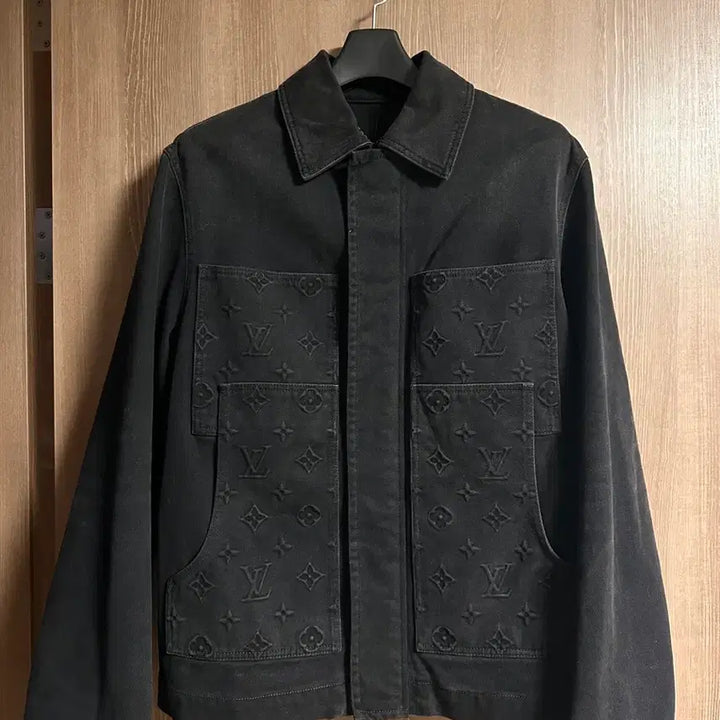 [BUNJANG] Louis Vuitton Denim Workwear Shirt Jacket / 루이비통 데님 워크웨어 셔츠 자켓