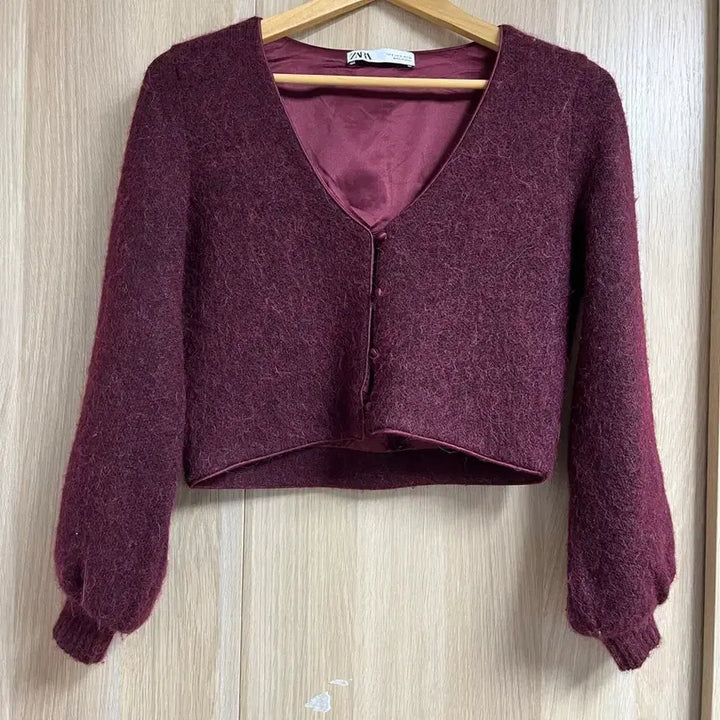 [BUNJANG] ZARA Burgundy Silk-Lined V-Neck Cardigan / 자라 버건디 니트