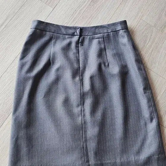 [BUNJANG] Office Skirt (Size 29) / 정장 치마 사무실 스커트 (29 S )