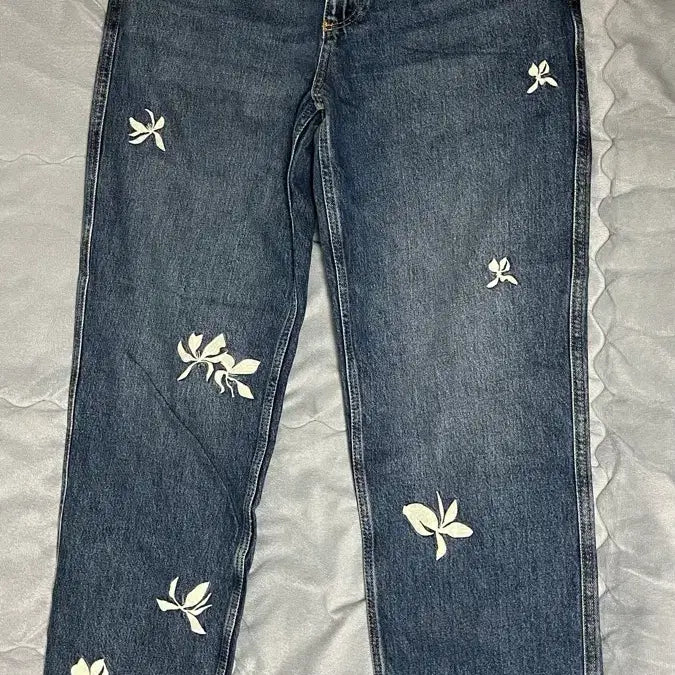 [BUNJANG] Zara Denim Embroidered Pants / 자라 데님 자수 팬츠 바지