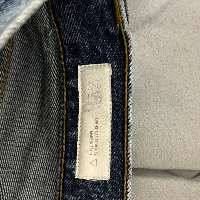 [BUNJANG] Zara Denim Embroidered Pants / 자라 데님 자수 팬츠 바지