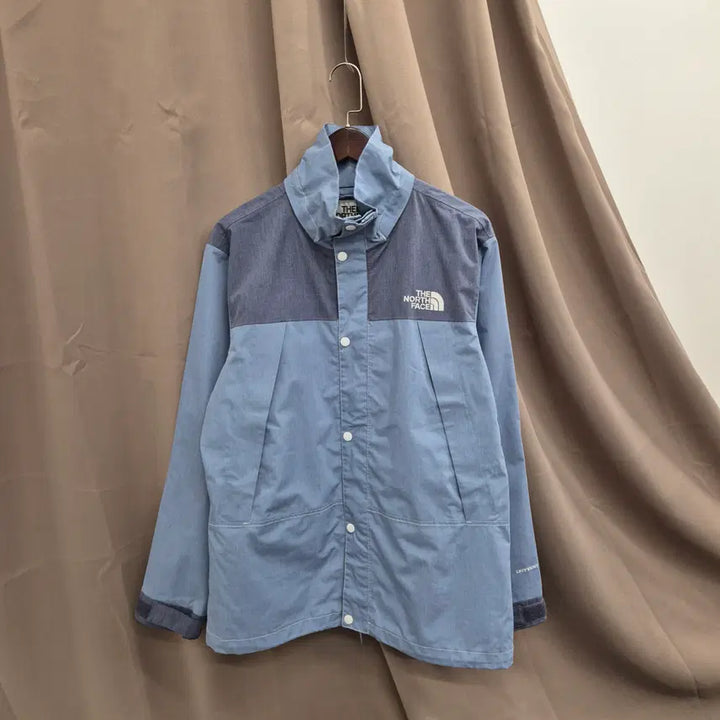[BUNJANG] The North Face Windbreaker Jacket Size 105 / 노스페이스 바람막이 자켓 105