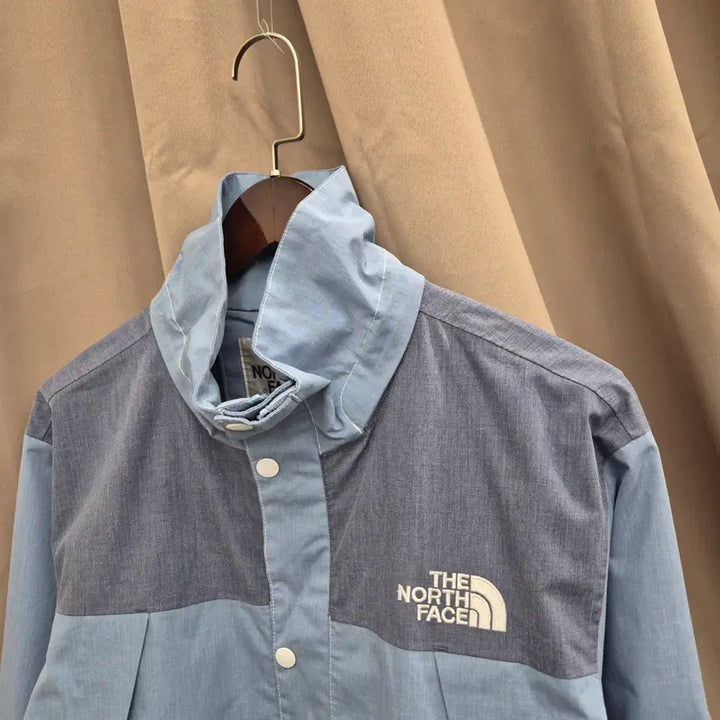 [BUNJANG] The North Face Windbreaker Jacket Size 105 / 노스페이스 바람막이 자켓 105