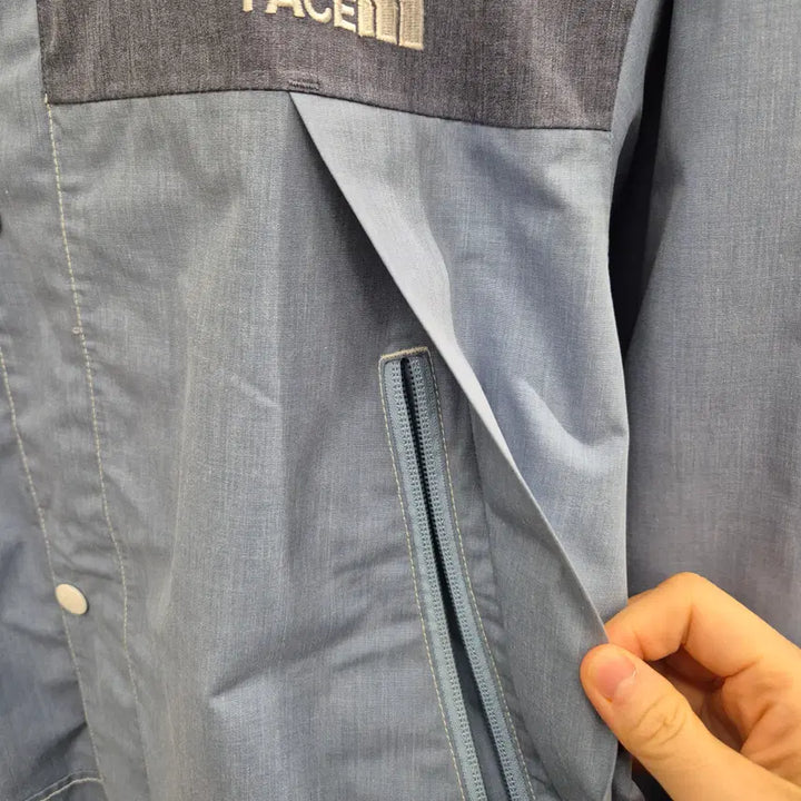 [BUNJANG] The North Face Windbreaker Jacket Size 105 / 노스페이스 바람막이 자켓 105