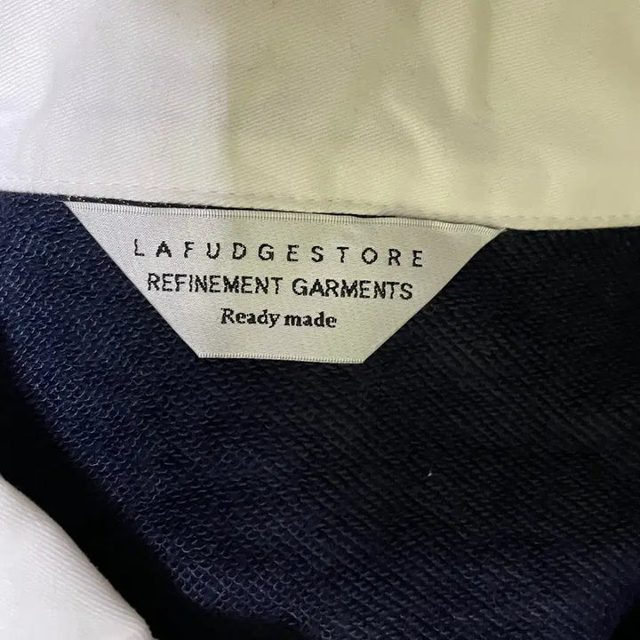[BUNJANG] Lafarge Store Long Sleeve Polo Shirt / M 라퍼지스토어 긴팔 카라 맨투맨 N.2561