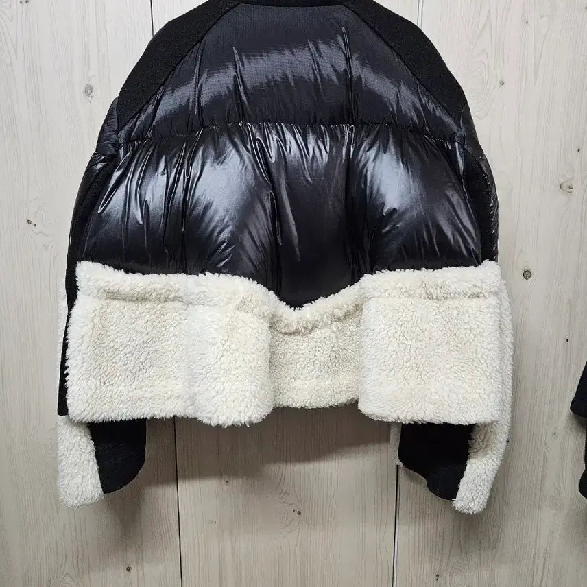 [BUNJANG] Black Short Dumble Sleeve Padding / 블랙 숏 패딩  덤블 소매  수입의류