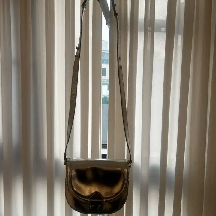 [BUNJANG] Shoulder Bag / 골드 숄더백 가방