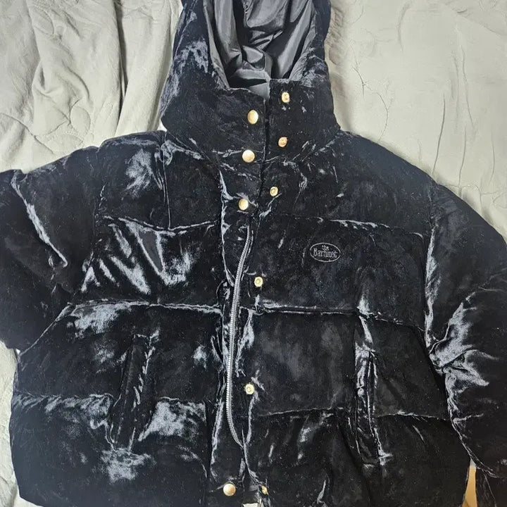 [BUNJANG] The Ballet Velvet Hooded Short Padded Jacket / 더바렛  벨벳패딩