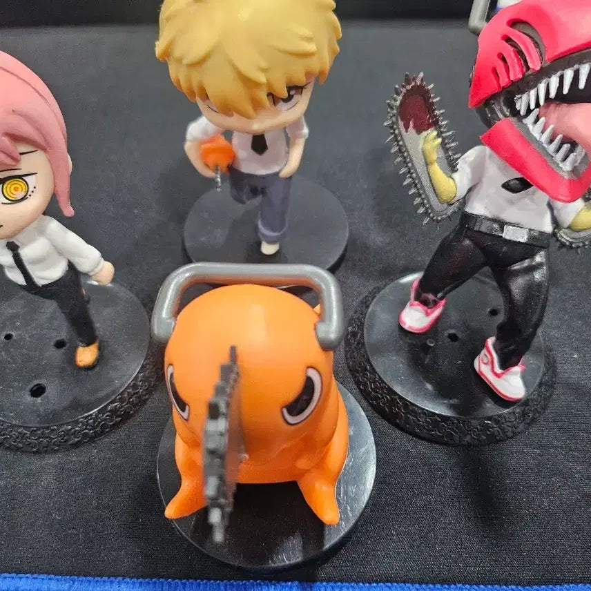 [BUNJANG] Chainsaw Man Figure Set / 체인소맨 피규어 4종 세트 팝니다.