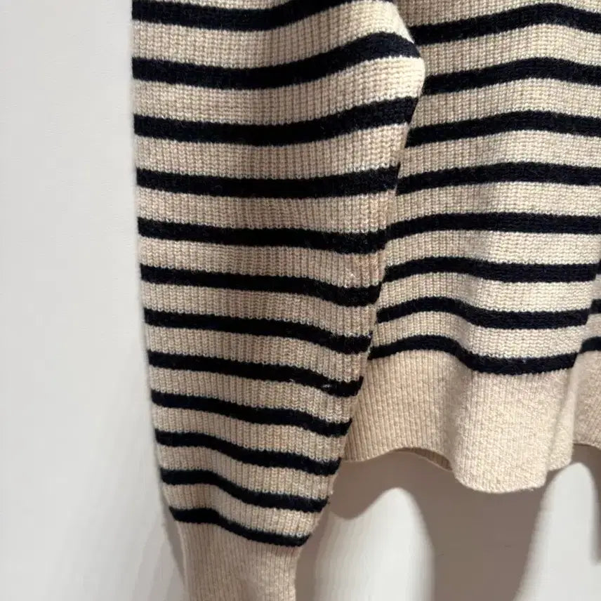 [BUNJANG] RECTO French Stripe Knit Oatmeal / [L] 렉토 23fw 프렌치 스트라이프 니트 오트밀