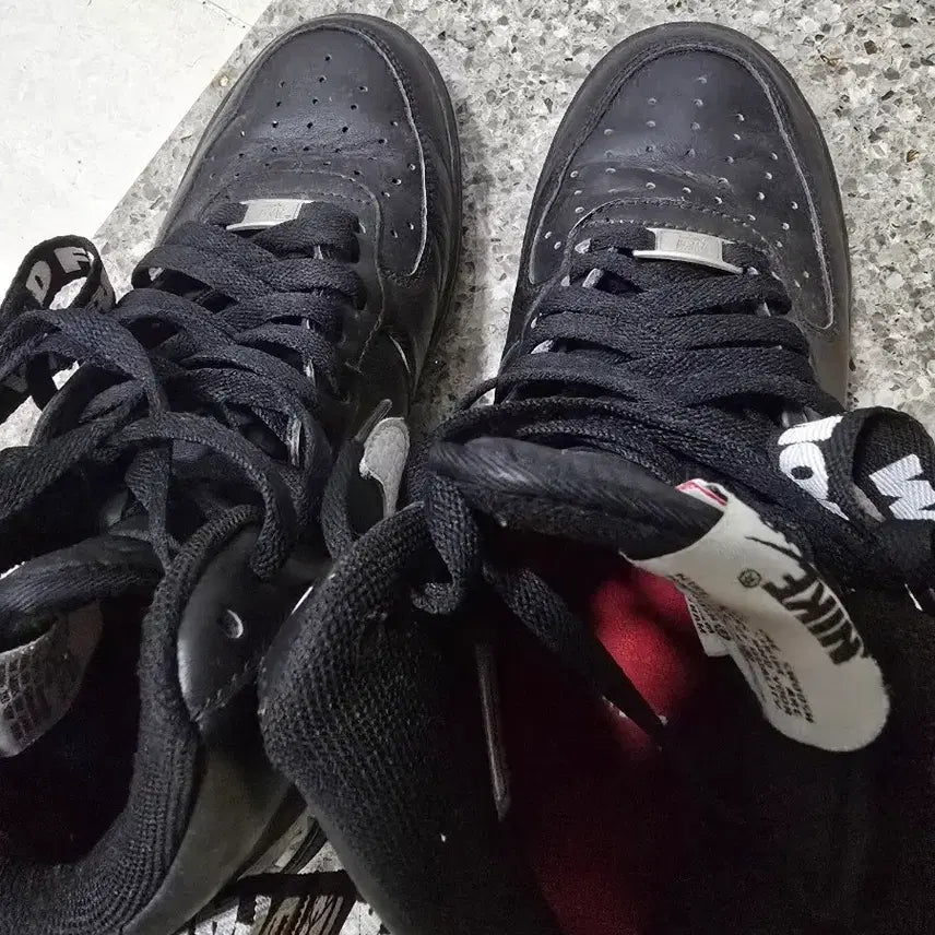 [BUNJANG] Supreme Air Force 1 High Black and White Sneakers / 슈프림 x 에어포스 하이