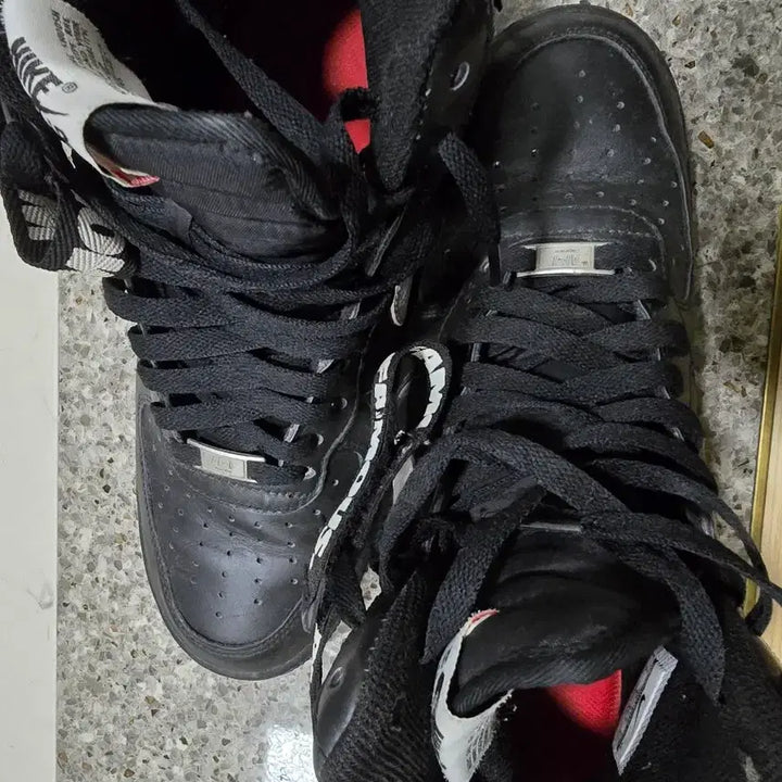 [BUNJANG] Supreme Air Force 1 High Black and White Sneakers / 슈프림 x 에어포스 하이