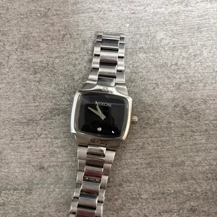 [BUNJANG] NIXON Silver Metal Watch / NIXON 닉슨 은색 메탈 시계