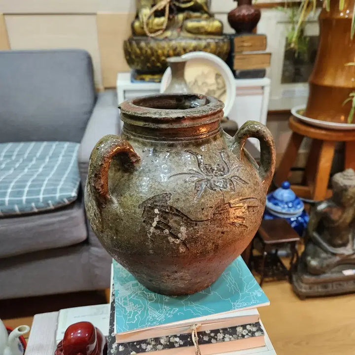 [BUNJANG] Antique Stone Red Floral Pattern Porcelain Vase / 석간주 화문 도자기(골동품)