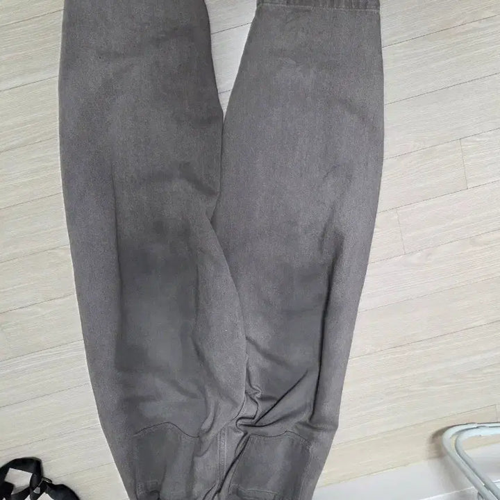 [BUNJANG] Urbanstaf Oil Washed Denim Pants (Dirty Gray) / 어반스터프 오일 워시드 데님 팬츠 (더티 그레이)