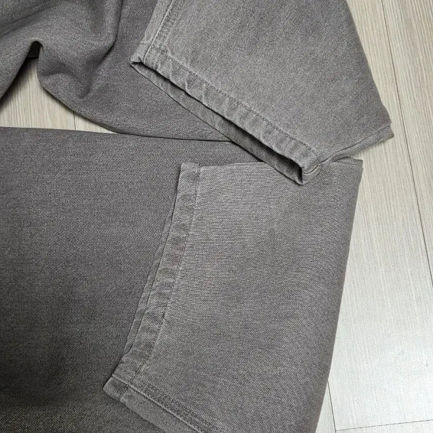 [BUNJANG] Urbanstaf Oil Washed Denim Pants (Dirty Gray) / 어반스터프 오일 워시드 데님 팬츠 (더티 그레이)